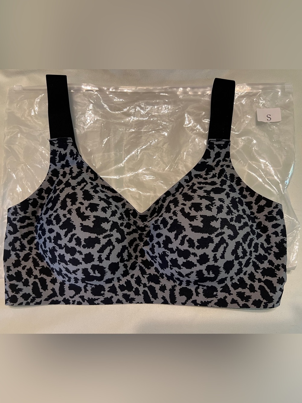 Black & Gray Leopard Print “Jelly Bra” Size Small New (size chart in photos)